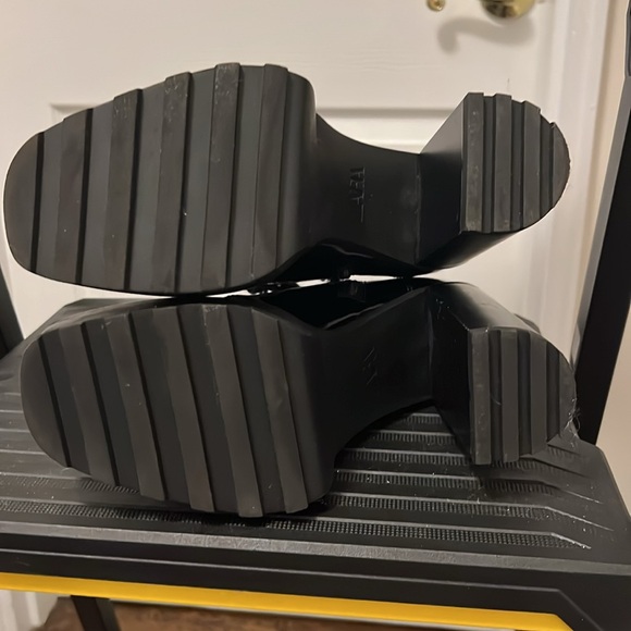 Zara Platform High Stacked Heel Lace-Up Booties Black "Patent" size 39 - Picture 6 of 10